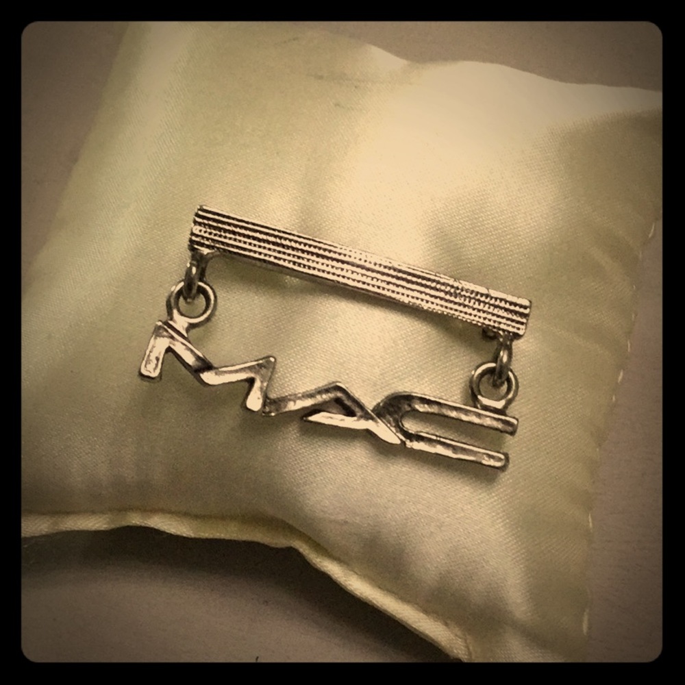 MAC PIN